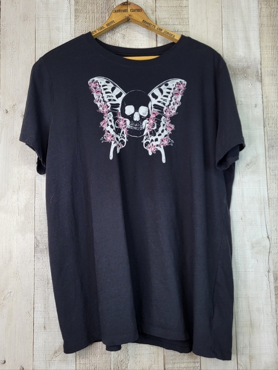 torrid Tops - Torrid Black Classic Fit T Shirt. Skull Butterfly. Size 0